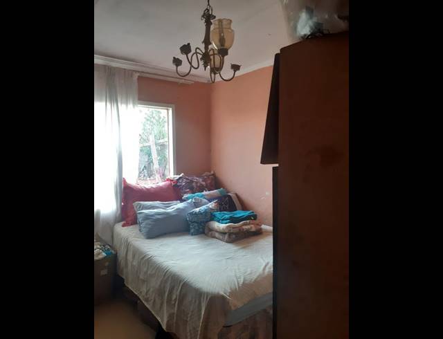 2 BEDROOM HOUSE FOR SALE IN LUFHERENG